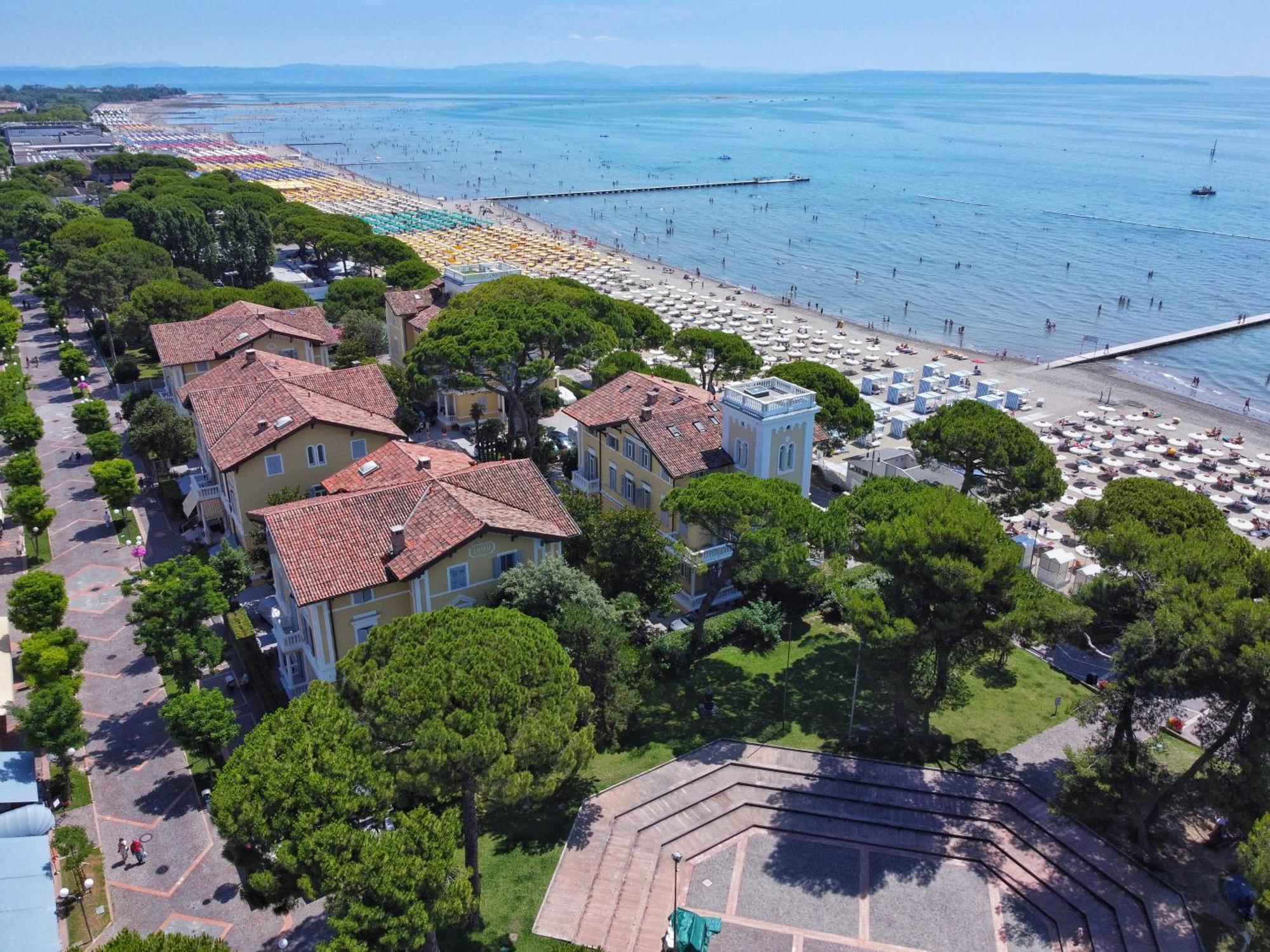 Residence Hotel Hungaria Grado Exterior foto